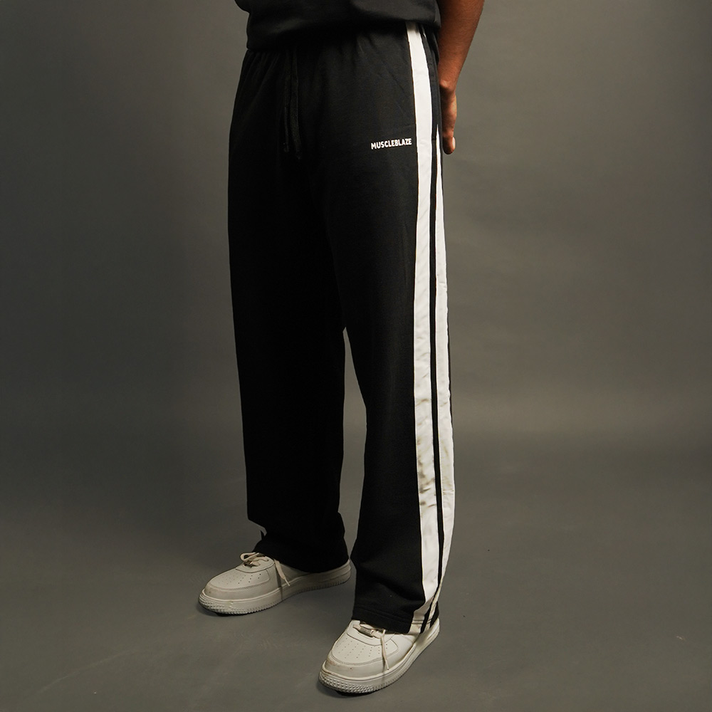 8 - MuscleBlaze Straight Fit Panel Trackpants,  Black  X-Large