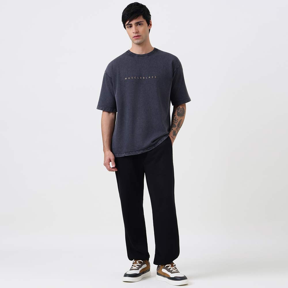 4 - MuscleBlaze Carnage Jogger,  Black  Small