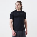 https://img6.hkrtcdn.com/43456/prd_4345585-MuscleBlaze-Active-Tee-Half-Sleeve-Large-Midnight-Black_o.jpg