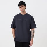 https://img6.hkrtcdn.com/43517/prd_4351685-MuscleBlaze-Carnage-Oversized-Tshirt-Small-Charcoal_o.jpg