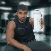 8 - MuscleBlaze Steel Pro Shaker,  Pristine White  700 ml