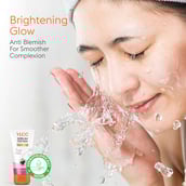4 - VLCC Bright Glow Serum Face Wash,  150 ml  with Vitamin C Serum & Mulberry (Buy One Get One) 