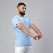 5 - MuscleBlaze Air Tech Compression MuscleTee Half Sleeve,  Dusk Blue  Medium